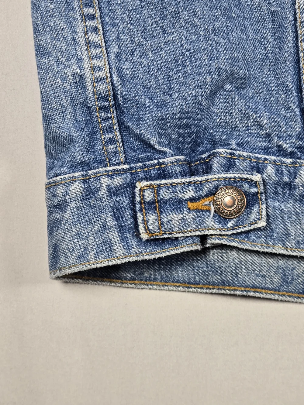 Vintage Levi's 70507 Made in USA Denim Trucker Vest Size Medium Excell Condition - Picture 7 of 12